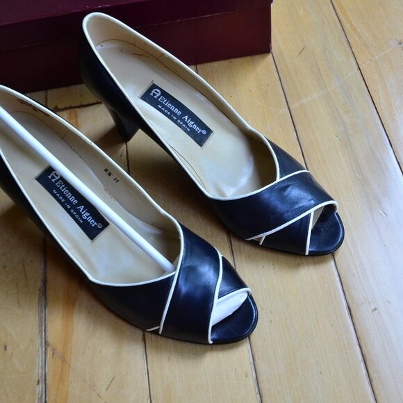 Etienne Aigner Black leather Peep Toe Heels Size 8.5M - Picture 2 of 12